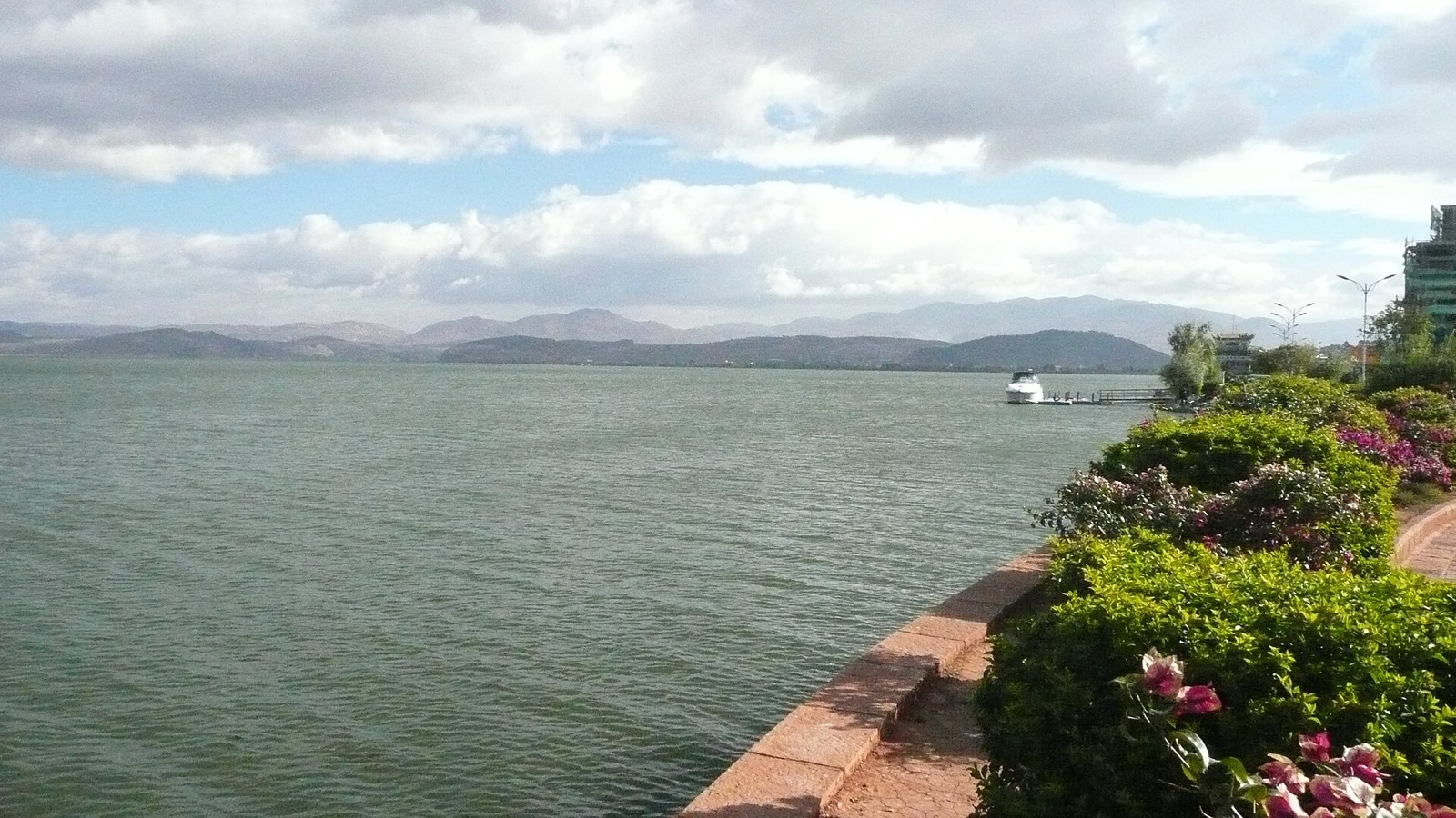 Dali 3-Day Lakeside Journey