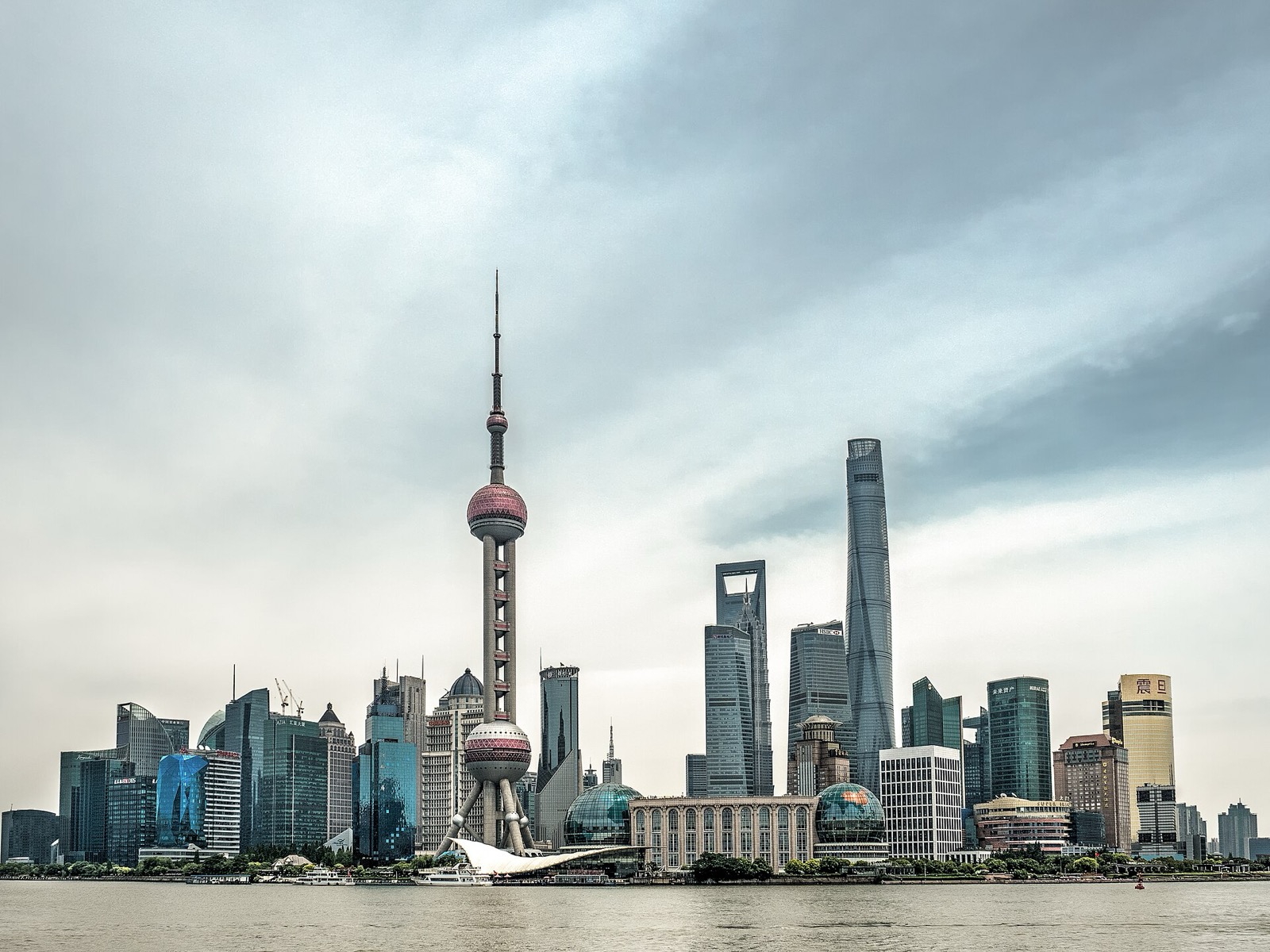 Shanghai in a Day — River to River