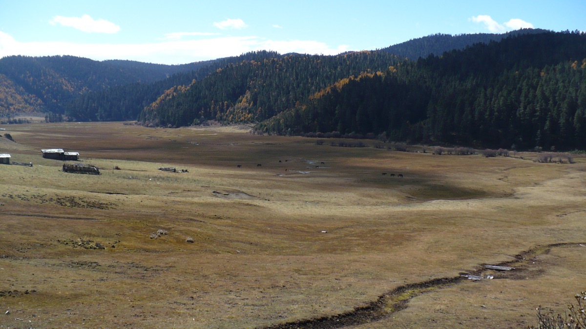 Shangri-La 3-Day Highland Journey - Photo 1
